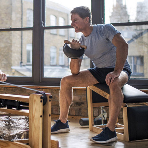 Настенный набор гантелей NOHrD Swing Board, материал: дуб., общий вес: 40 кг (2, 4, 6 и 8 кг - по 2шт.)