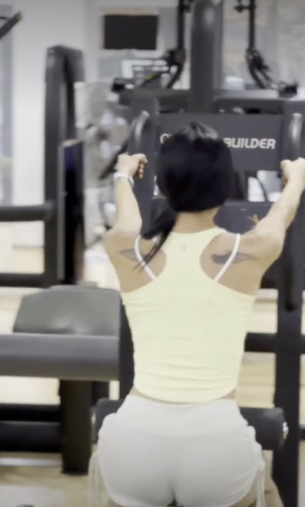 Тяга бедра стоя серии Peach Builder PB402 тренажер на свободных весах Тяга бедра стоя серии Peach Builder PB402 тренажер на свободных весах